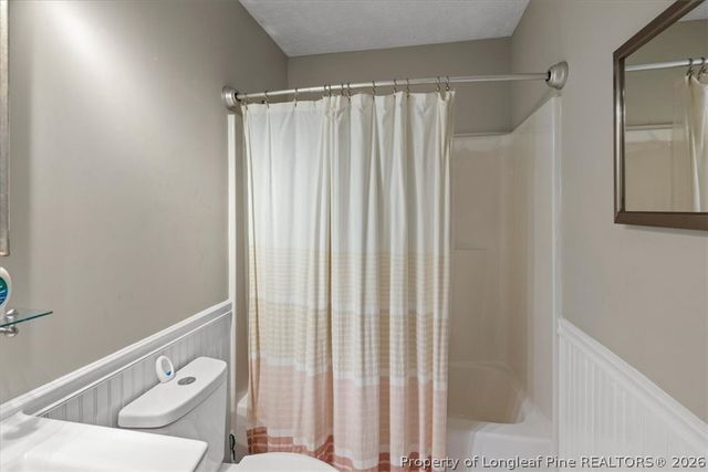 421 Cityview Lane, Fayetteville, NC 28301