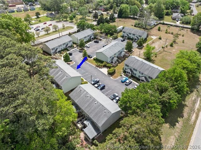 421 Cityview Lane, Fayetteville, NC 28301