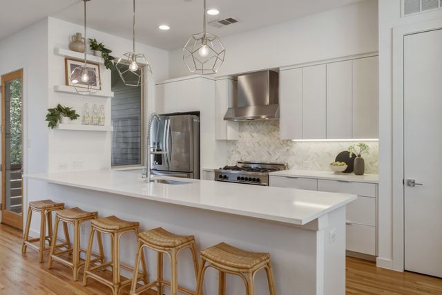 5734 Oram Street 103, Dallas, TX 75206