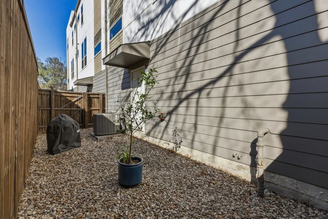 5734 Oram Street 103, Dallas, TX 75206