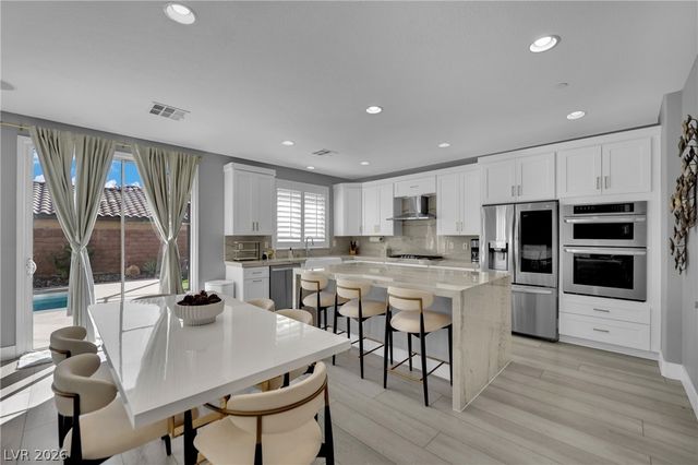 10384 Shropshire Street, Las Vegas, NV 89178