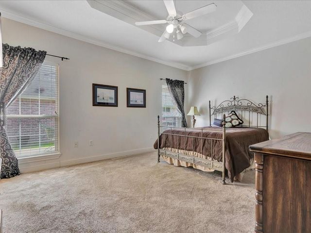 2606 Woodstock Drive, Lufkin, TX 75904
