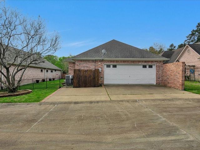 2606 Woodstock Drive, Lufkin, TX 75904