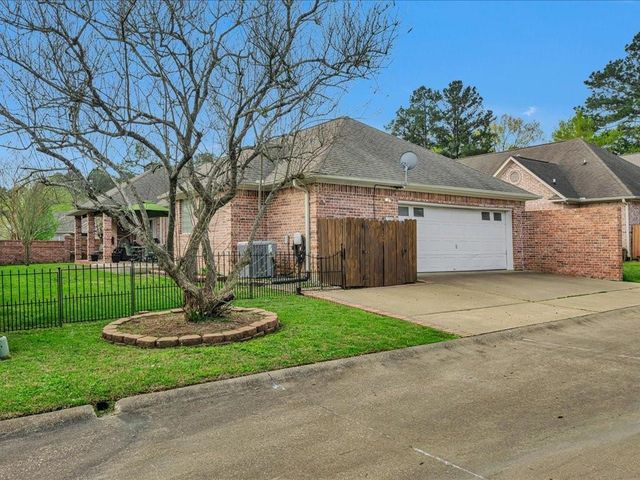 2606 Woodstock Drive, Lufkin, TX 75904