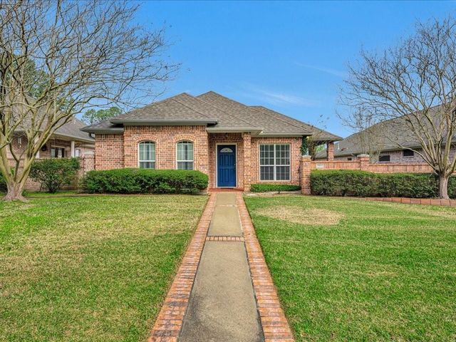 2606 Woodstock Drive, Lufkin, TX 75904