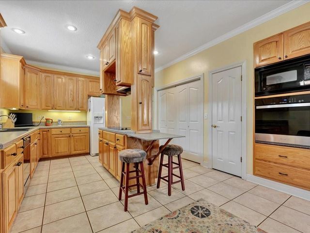 2606 Woodstock Drive, Lufkin, TX 75904