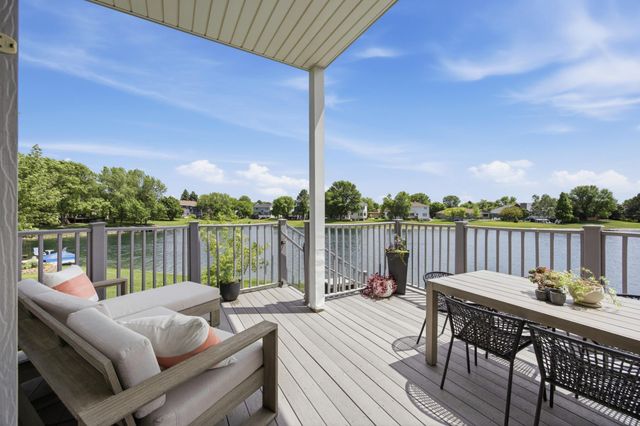 2826 28th Avenue S, Fargo, ND 58103