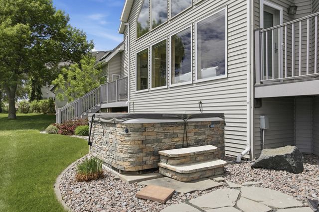 2826 28th Avenue S, Fargo, ND 58103
