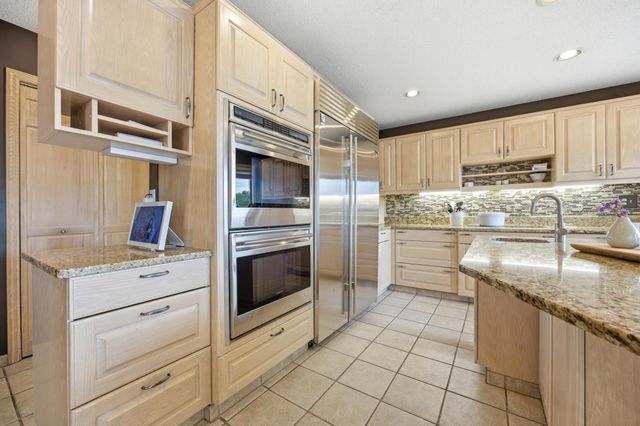 2826 28th Avenue S, Fargo, ND 58103