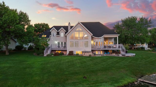 2826 28th Avenue S, Fargo, ND 58103