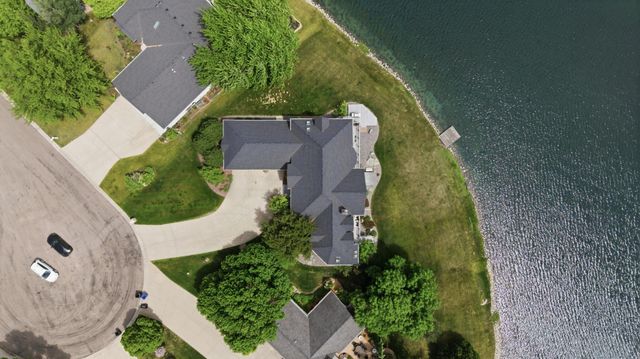 2826 28th Avenue S, Fargo, ND 58103