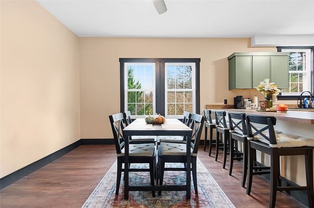 212 Parkfield St, Carrick, PA 15210