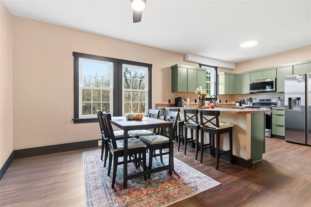 212 Parkfield St, Carrick, PA 15210