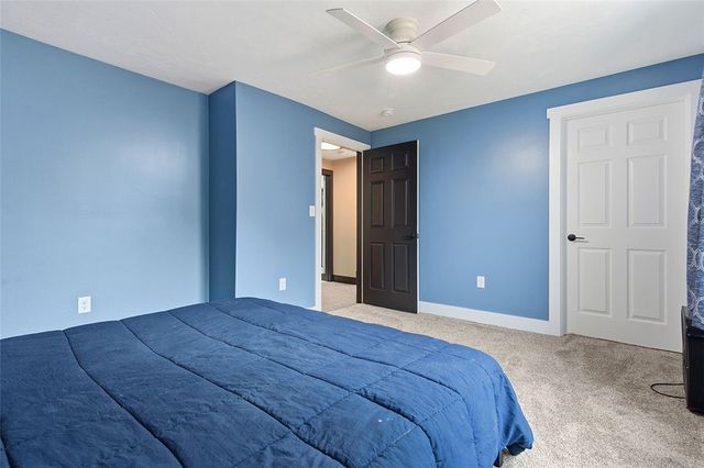 212 Parkfield St, Carrick, PA 15210