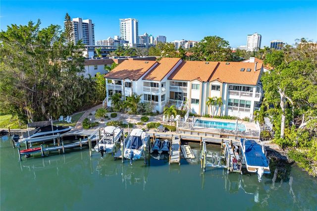 870 HUDSON AVENUE 870, Sarasota, FL 34236