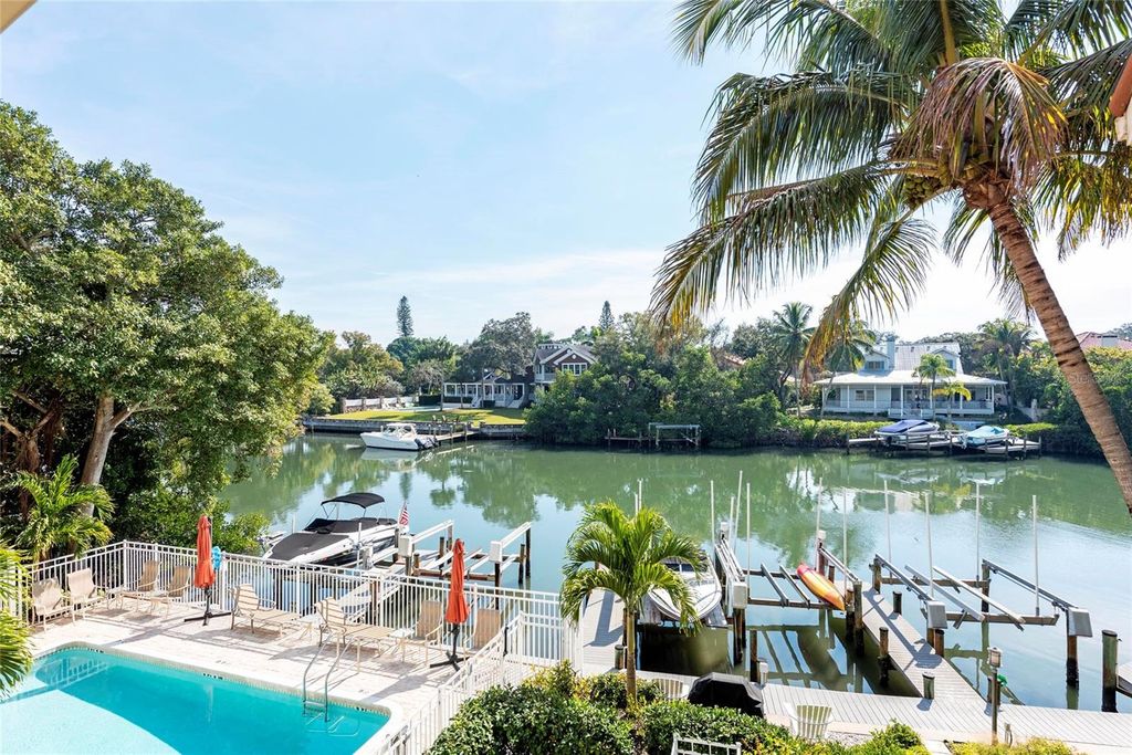 870 HUDSON AVENUE 870, Sarasota, FL 34236