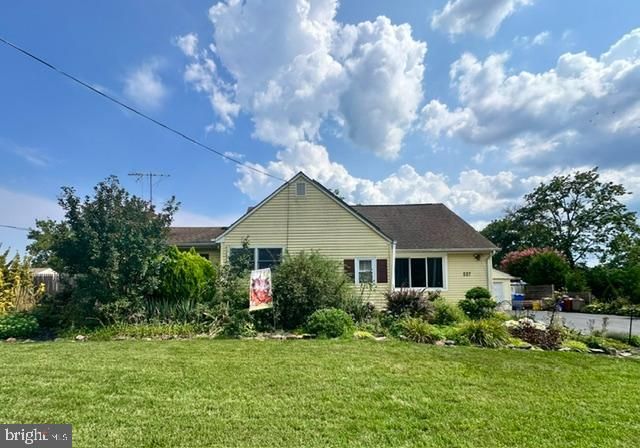 227 OLD STAGE RD, Spotswood, NJ 08884