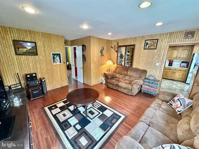 227 OLD STAGE RD, Spotswood, NJ 08884