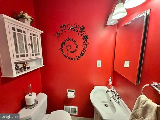 227 OLD STAGE RD, Spotswood, NJ 08884