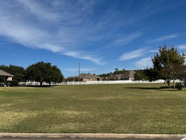 5912 Oak Leaf Court, Conroe, TX 77304