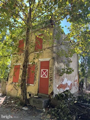 222 BYRAM ST, Chester, PA 19013