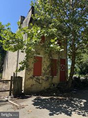 222 BYRAM ST, Chester, PA 19013