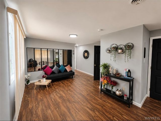 71 Ashley Street, Buffalo, NY 14212