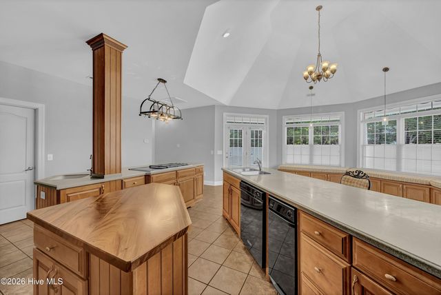 5634 Chelon Avenue, Wilmington, NC 28409