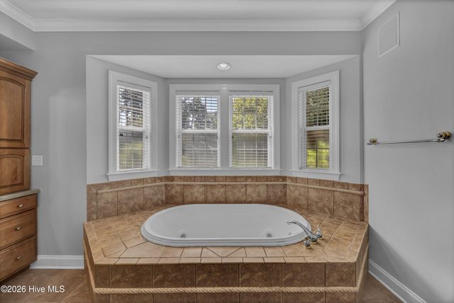 5634 Chelon Avenue, Wilmington, NC 28409