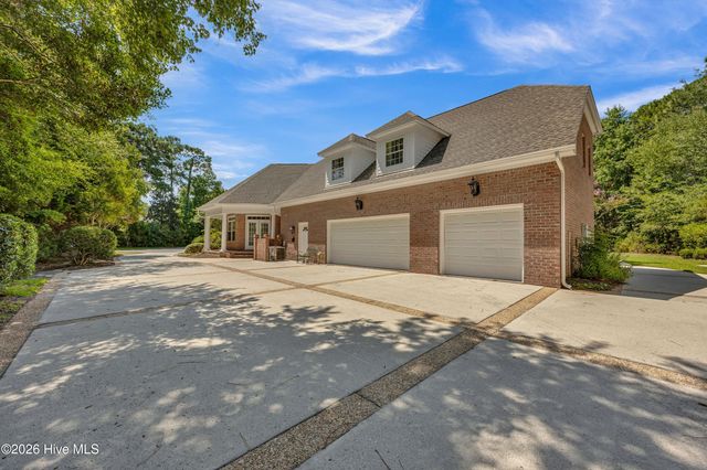 5634 Chelon Avenue, Wilmington, NC 28409