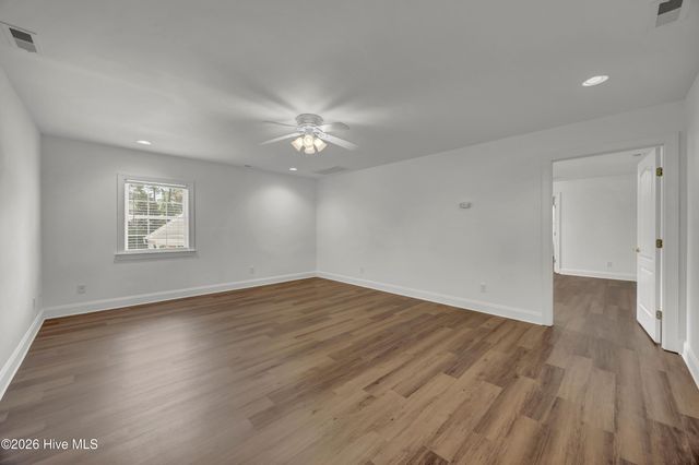 5634 Chelon Avenue, Wilmington, NC 28409