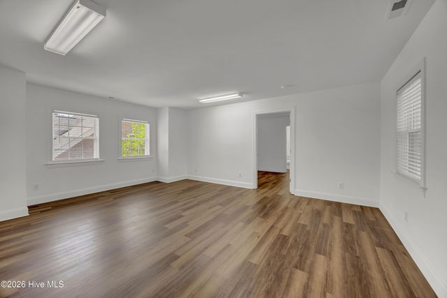 5634 Chelon Avenue, Wilmington, NC 28409