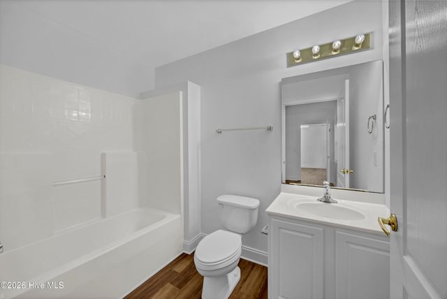 5634 Chelon Avenue, Wilmington, NC 28409