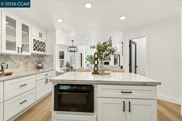 281 Stone Valley Way, Alamo, CA 94507