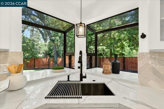 281 Stone Valley Way, Alamo, CA 94507