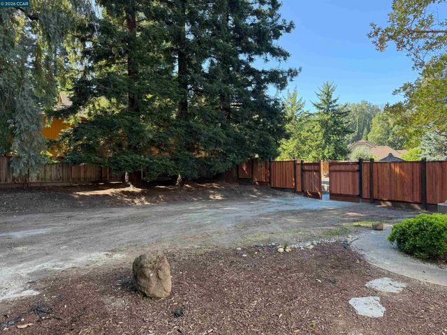 281 Stone Valley Way, Alamo, CA 94507