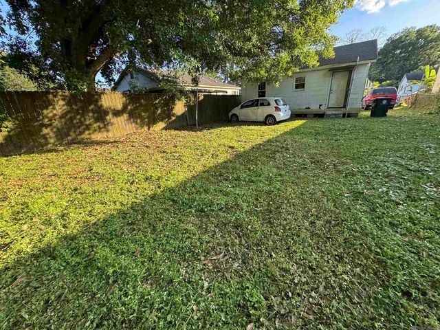 8764 Thelma St, Baton Rouge, LA 70807