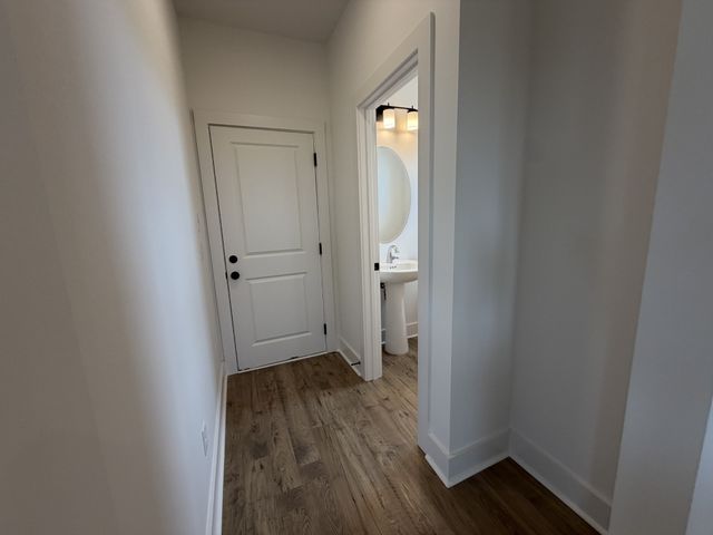 1417 Charles Dr, Chapel Hill, TN 37034