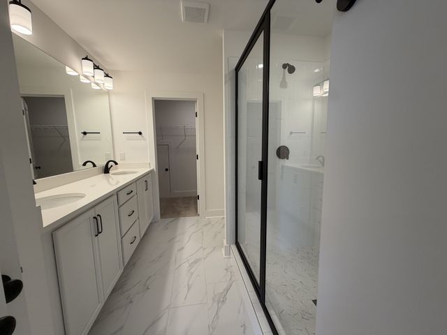 1417 Charles Dr, Chapel Hill, TN 37034