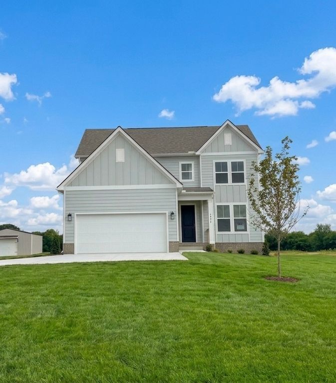 1417 Charles Dr, Chapel Hill, TN 37034
