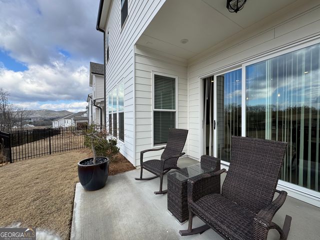 637 Skytop Drive, Cumming, GA 30040