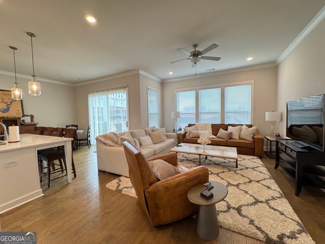 637 Skytop Drive, Cumming, GA 30040