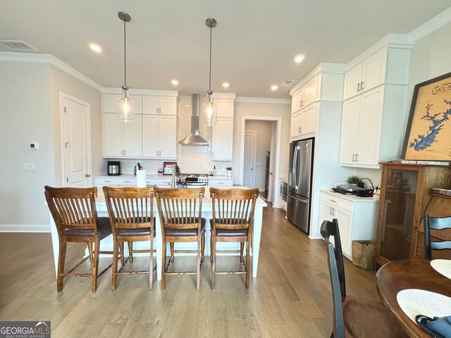 637 Skytop Drive, Cumming, GA 30040