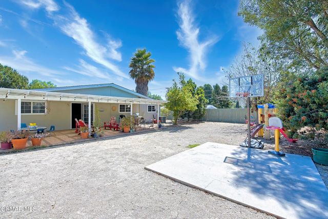 851 Sheffield Place, Thousand Oaks, CA 91360