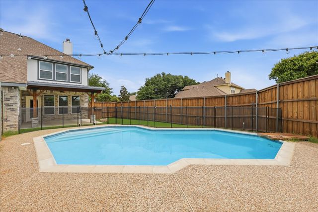 4545 Ridgepointe Drive, The Colony, TX 75056