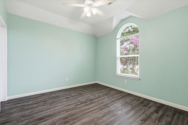 4545 Ridgepointe Drive, The Colony, TX 75056