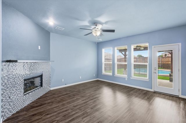4545 Ridgepointe Drive, The Colony, TX 75056