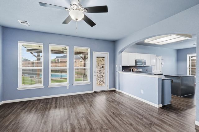 4545 Ridgepointe Drive, The Colony, TX 75056