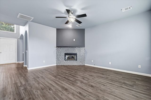 4545 Ridgepointe Drive, The Colony, TX 75056