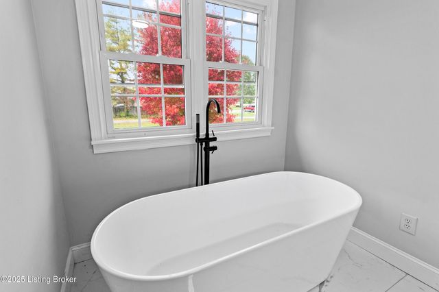 101 Harry Rucker Rd, Bardstown, KY 40004